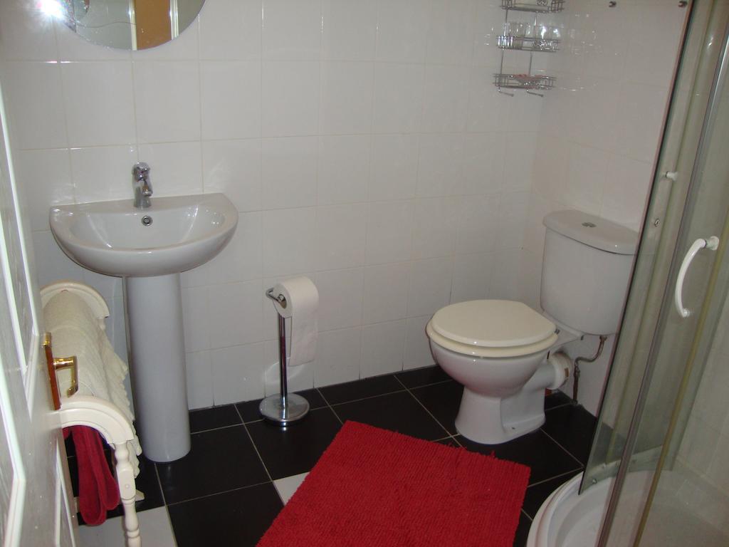 Lakeland Guest House Pembroke Dock Bilik gambar